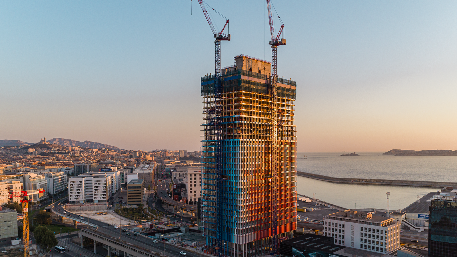 LA MARSEILLAISE TOWER #7