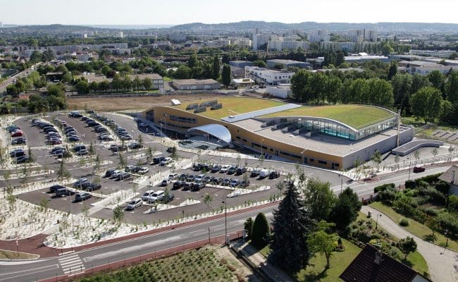 LA VAGUE AQUATICS CENTER