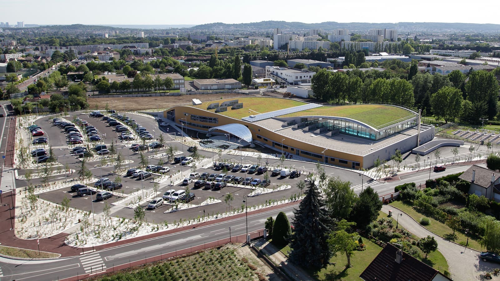 LA VAGUE AQUATICS CENTER #1