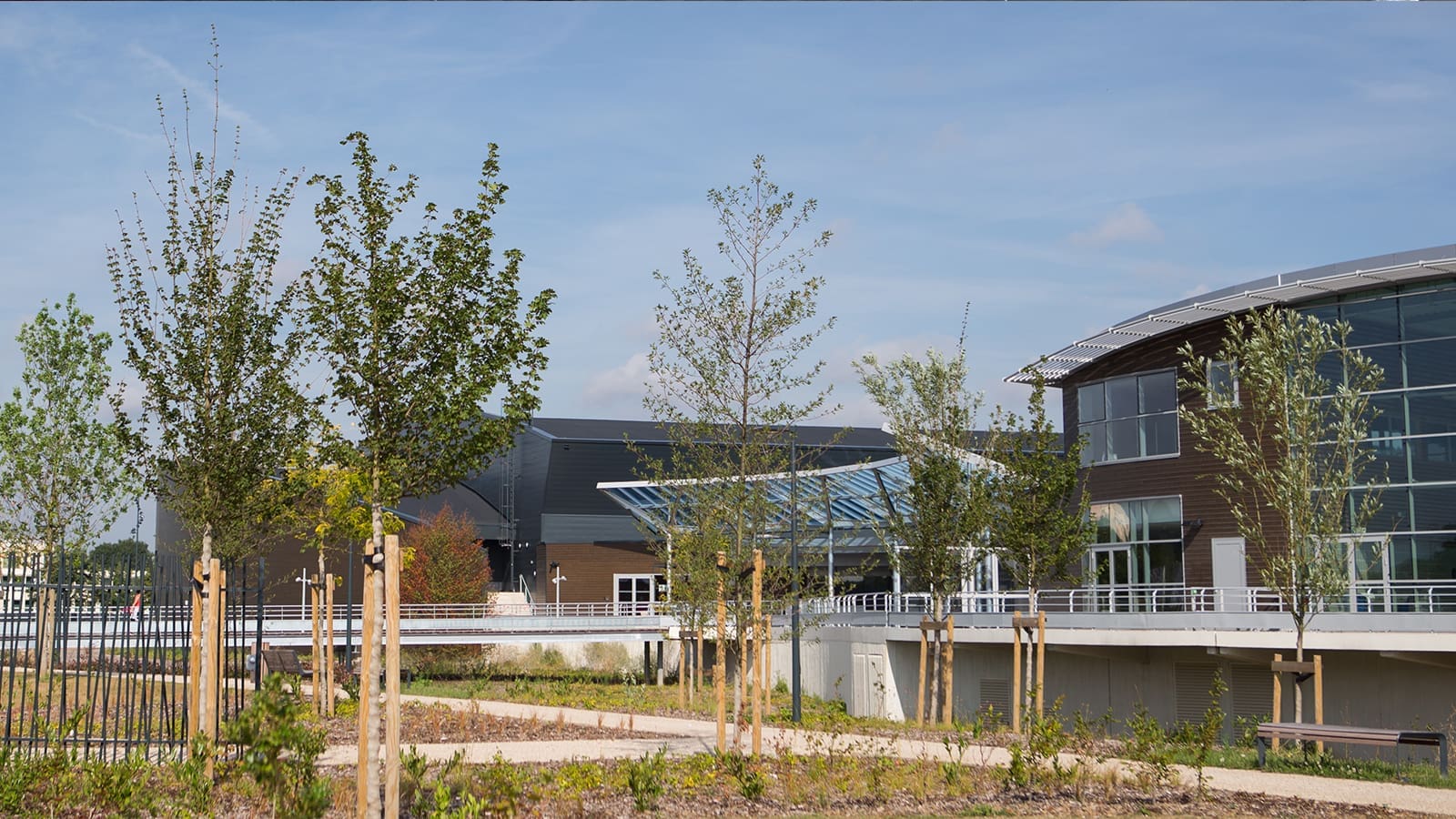 CENTRE AQUATIQUE ET SALLE DE SPECTACLE 