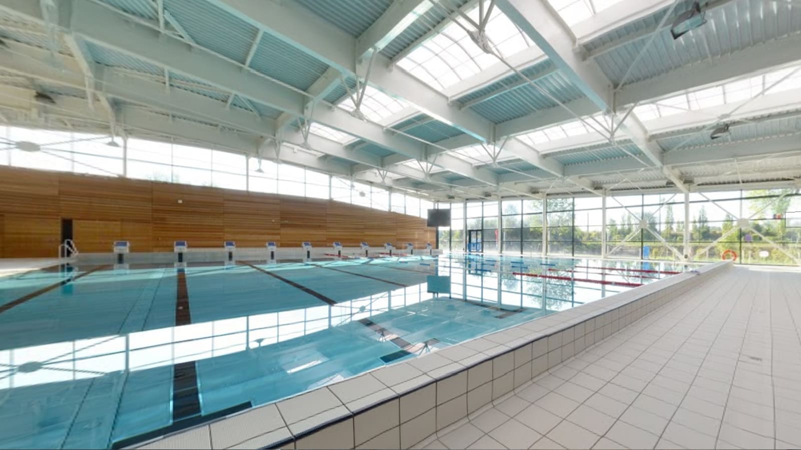 CENTRE AQUATIQUE 