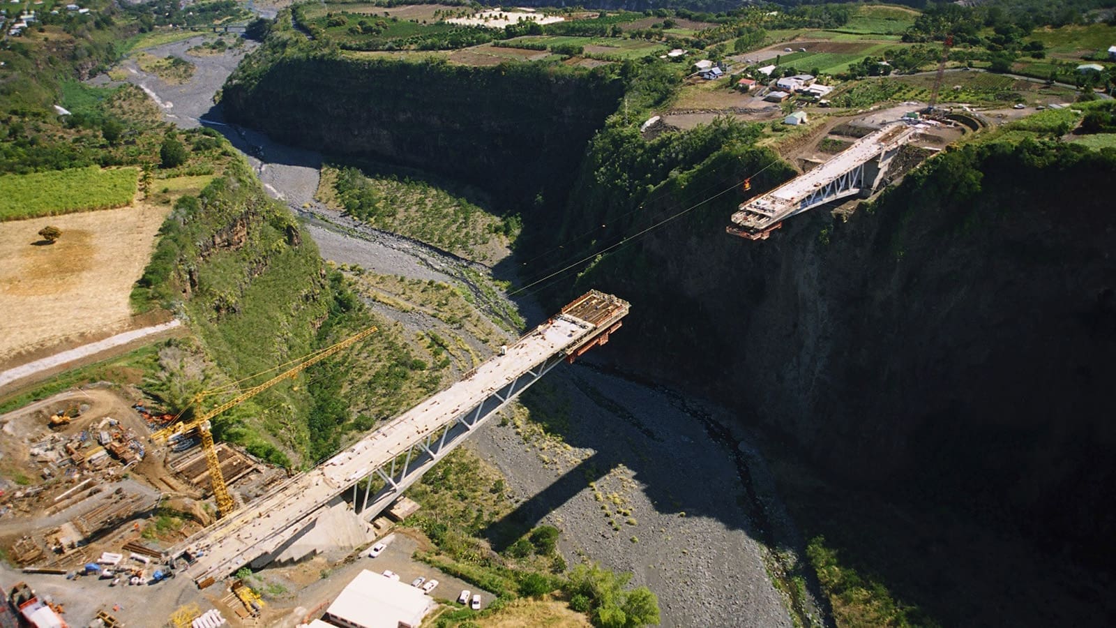 PONT SUR LE BRAS DE LA PLAINE #7