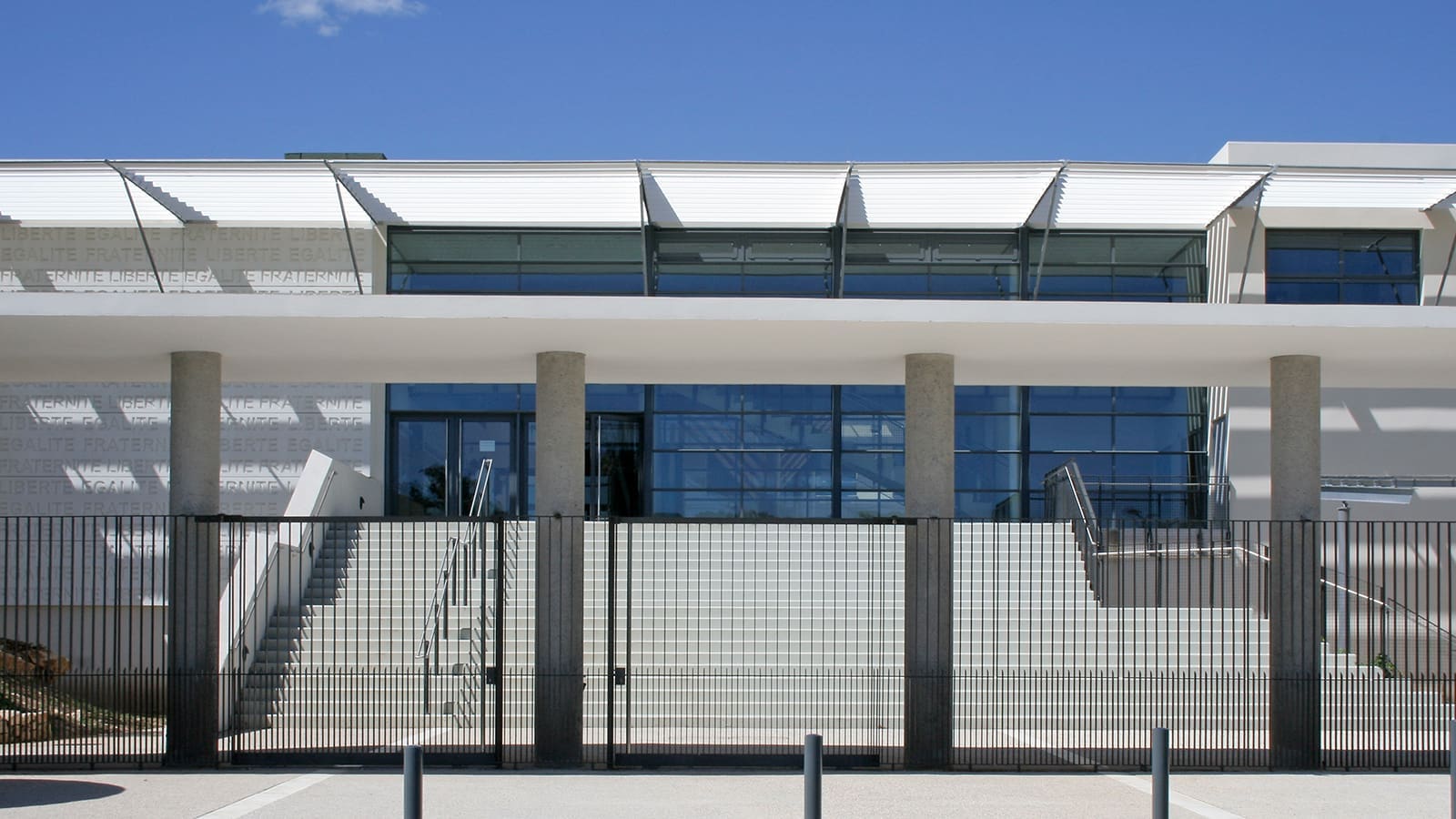 SIMONE VEIL HIGHSCHOOL #4